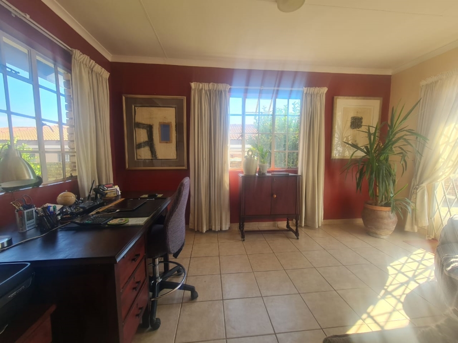 2 Bedroom Property for Sale in Meiringspark Ext 5 North West